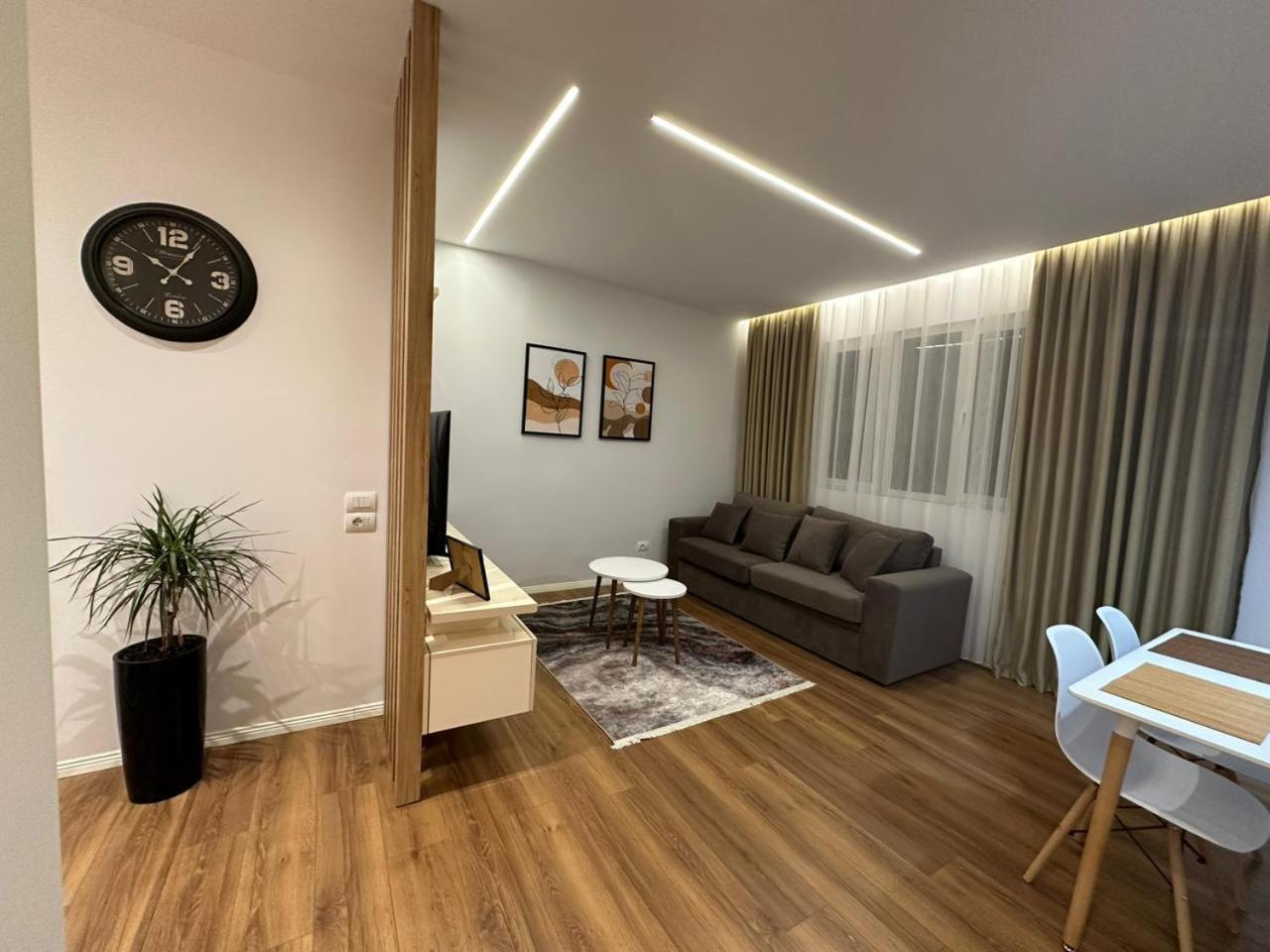 Fa Apartments At City Center 02 Тирана Экстерьер фото